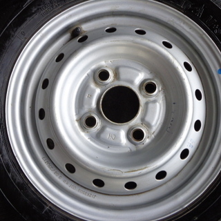 4本set　スズキキャリー（DA63T）純正スチール スタッドレス付き 12×3.50B　100/4H +45 ダンロップ WM SV-01 145R12 6PR 軽トラ