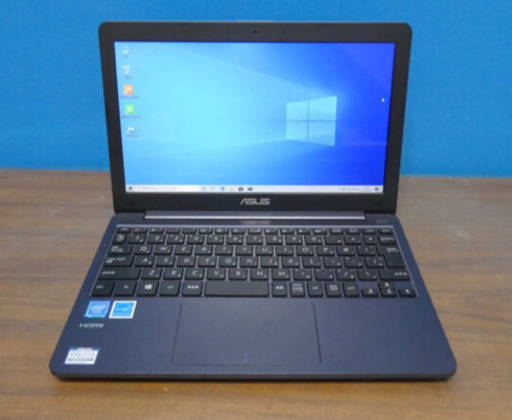 ASUS E203N 軽いノートパソコン Win10 Office