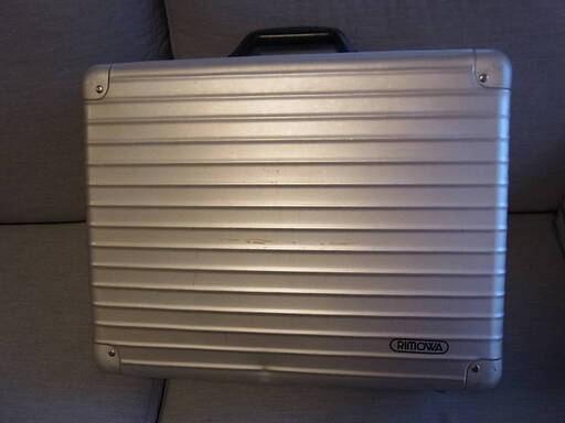 リモワ　RIMOWA