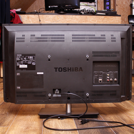 TOSHIBA 液晶カラーテレビ 2013年製 32型