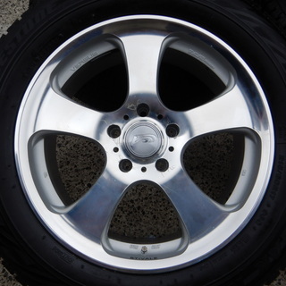 ベルサス　１７インチ　スタッドレス付き　アルファード、ヴェルファイア