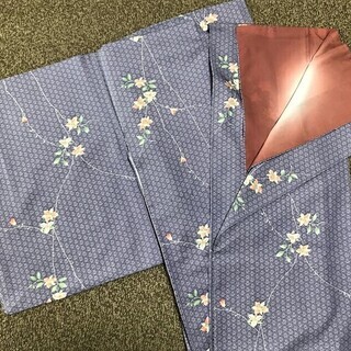 【美品】薄紫*小紋*花柄*広衿*裏アリ*Mサイズ相当