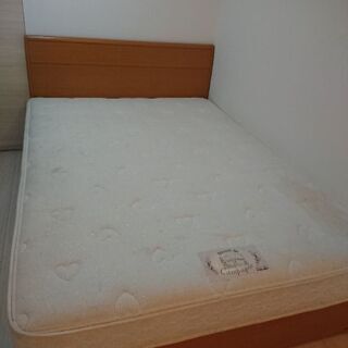 フランスベッド製・ダブルベッド