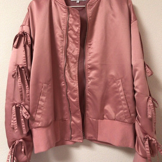 くすみピンクジャケット