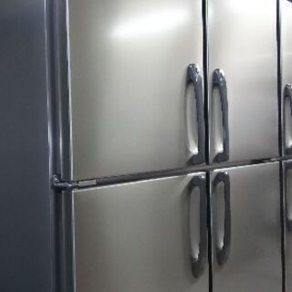 ホシザキ　業務用冷蔵庫　4ドア　美品