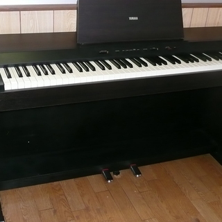値下げ ヤマハ 電子ピアノ YDP-88 椅子付き 古いものですが使用時間 ...