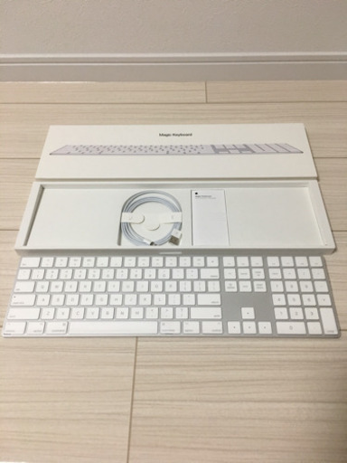 【ほぼ未使用】Apple Magic Keyboard（テンキー付き）- 英語（US） - シルバー MQ052LL/A