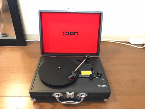 取引中【中古品】ION AUDIO レコードプレーヤー VINYL MOTION
