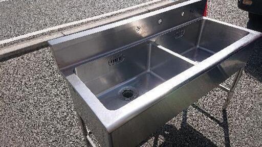 中古品  厨房用二槽シンクお売りします。