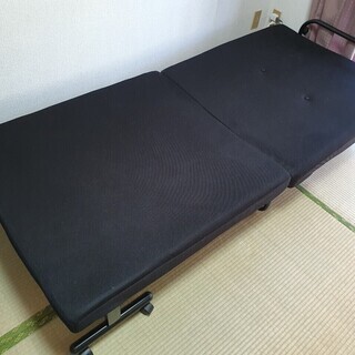 折り畳みベッド　シングルサイズ　カバー付き　黒　おりたたみベッド