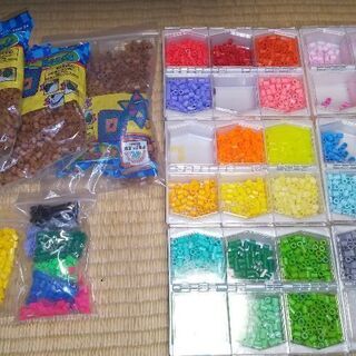 値下げしました アイロンビーズ色々 本 ケース 付き ゆまあ 白岡のおもちゃ その他 の中古あげます 譲ります ジモティーで不用品の処分