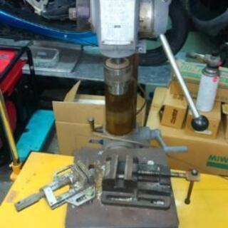 ボールバンドリル