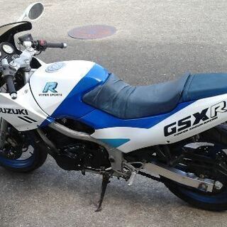 スズキ GSXR 250   ツーリングに ‼  街乗りに ‼