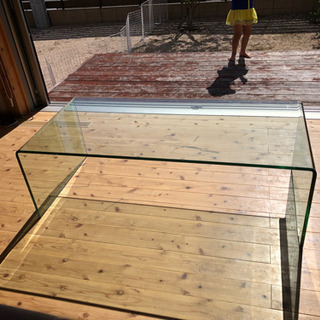 ガラステーブル売ります