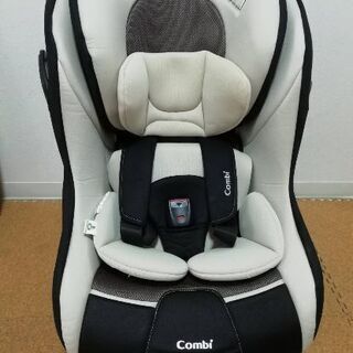 チャイルドシート　コンビ　combi