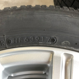 取引中】スタッドレスタイヤ 175/70/R14 シエンタの通販はau PAY 