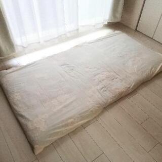 敷布団 と 毛布　寝具