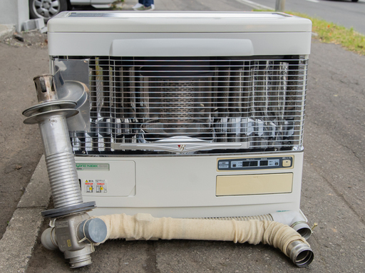 19B0400 B 札幌 燃焼良好  サンポット 床暖房機能付き FF式石油ストーブ UFH-645UKF 暖房 灯油ストーブ