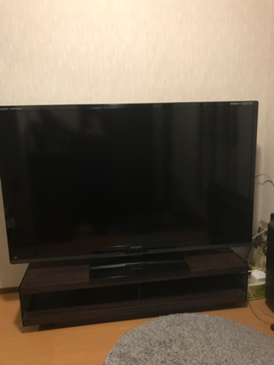 SHARP60インチ　台付き