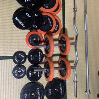 (取引中)20日まで限定値下。ダンベル、シャフト、トレーニングベンチ