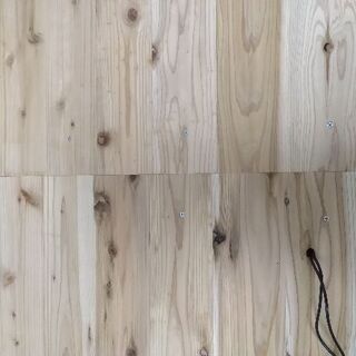 8畳の部屋にぴったりのパソコンデスク