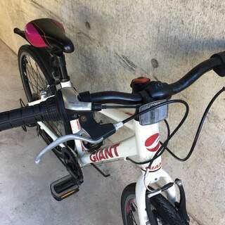 値下げします❗20000円→18000円　子供用クロスバイク　GIANT エスケープjr　定価39600円 値下げします❗20000円→18000円 子供用クロスバイク GIANT エスケープjr