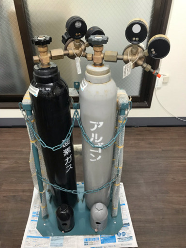 圧力調整器\u0026スタンド付き 酸素ガス アルゴンガス ボンベ