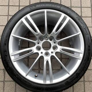 ＢＭＷ３シリーズＭスポーツ純正　１８インチ　１本　ランフラットタイヤ付き