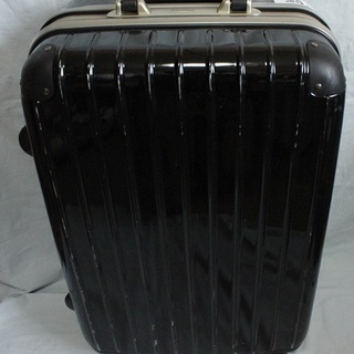 黒色　大型　スーツケース　minerva