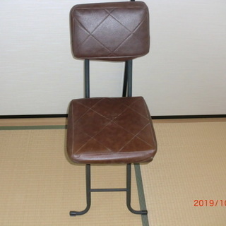 折り畳み椅子（無料）