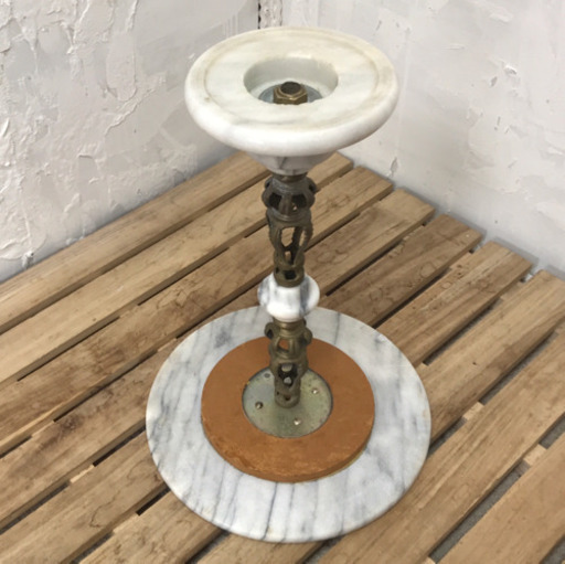 大理石 サイドテーブル 花台 日曜リサイクル 円町のテーブル コーナー サイドテーブル の中古あげます 譲ります ジモティーで不用品の処分