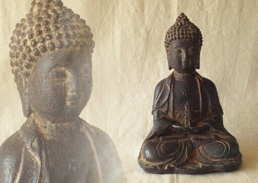 レア珍品！時代 古鉄 抱三重塔 阿弥陀如来 鉄製大仏20cm三重塔 浄瑠璃寺 真言律宗仏教 仏像仏教美術 縁起物 鉄瓶 おすすめ！