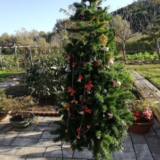 クリスマスツリー　飾りと光付き　180cm