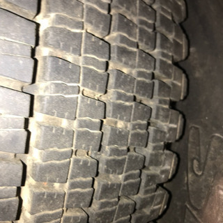 750R18 4トントラック 中型バス