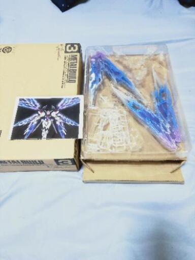 metal build ストライクフリーダムガンダム SOUL BLUE VER＆光の翼