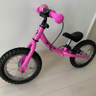 【取引中】子供用ペダル無し自転車　ストライダー　ピンク