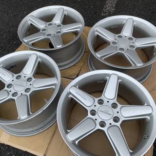 シュニッツァーｔⅡ　１７インチ　ＢＭＷ３シリーズ、Ｚ４などに！