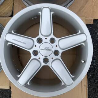 シュニッツァーｔⅡ　１７インチ　ＢＭＷ３シリーズ、Ｚ４などに！