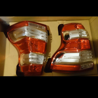 プラド150テールランプ
