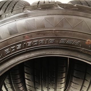 205/60R16 ノーマルタイヤ 28000円のみ　商品代金＋工賃＋処分料込み 価格 205/60/16 205/60-16 トヨタ　SAI 　アベンシスワゴン　エスティマ　イプサム　プリウスα　アベンシス等に♪