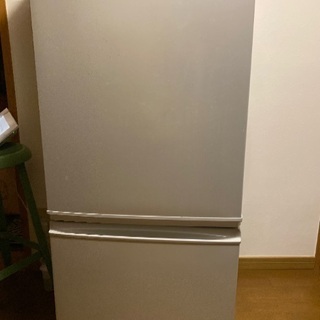 SHARP冷蔵庫　一人暮らしサイズ