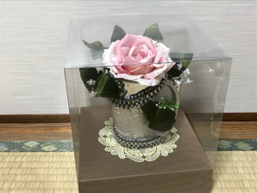 ハンド メイド手作り作品　フラワーアレンジメント　造花