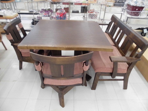 食卓テーブル 木製食卓テーブル お洒落なダイニングテーブル 幅:約１１０ｃｍ 苫小牧西店