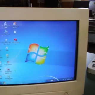 パソコンモニター