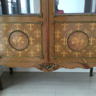 ■配達可■アンティーク 猫足 キャビネット　鍵付きショーケースとしても