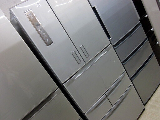 安心の6ヶ月保証付！TOSHIBA(東芝)2011年製の471L 6ドア冷蔵庫です！