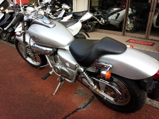 NO.2903 マグナ５０ （ＭＡＧＮＡ） ４サイクル クラッチ付き４速ミッション ステンレスかち上げマフラー シルバー ☆彡