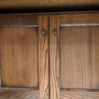 キャビネット　棚　テーブル