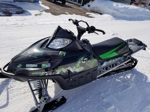 Arctic cat M8 162 2009年 フルデカール アークティク キャット スノーモービル