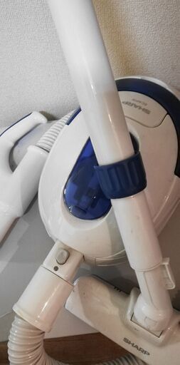 SHARP ☆シャープ紙パック式掃除機 EC-KP7F-A　2012年製　①